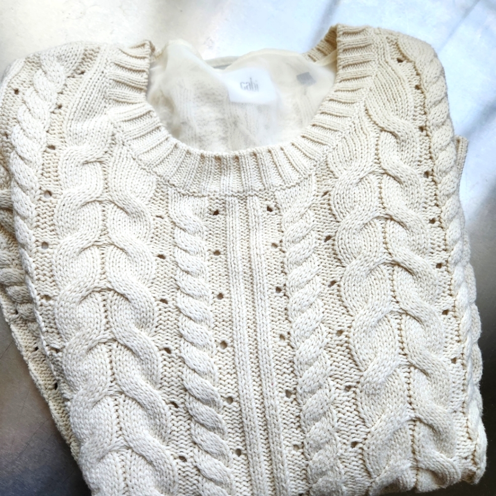 Cabi Women's Sweater Top